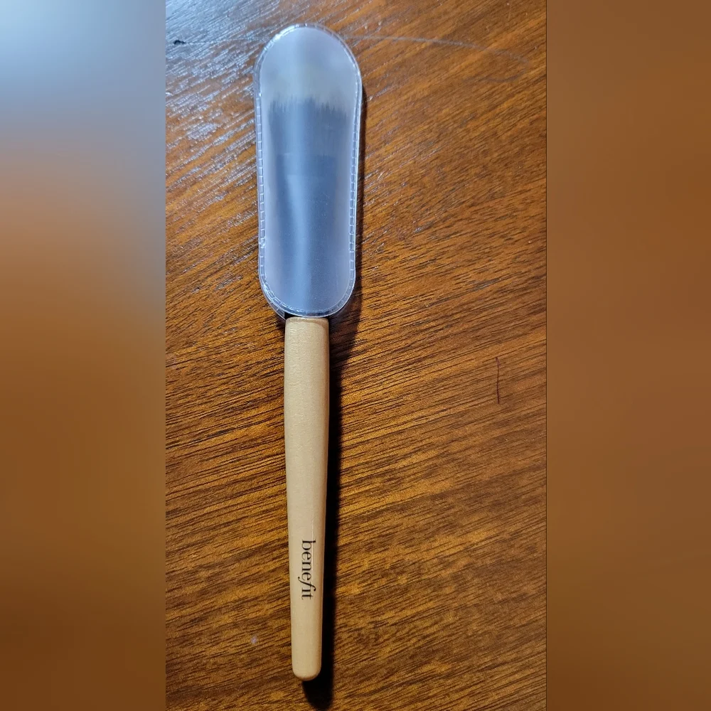 Benefit Makeup Brush with Protective Case NEW